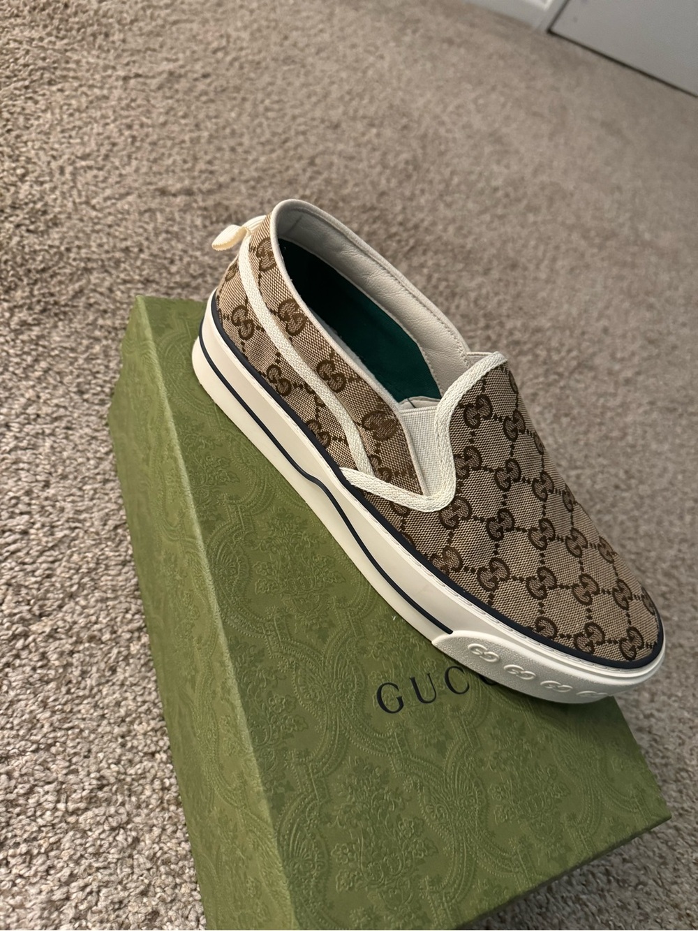Gucci Beige GG Supreme Canvas Slip-On Mules - Picture 3 of 3